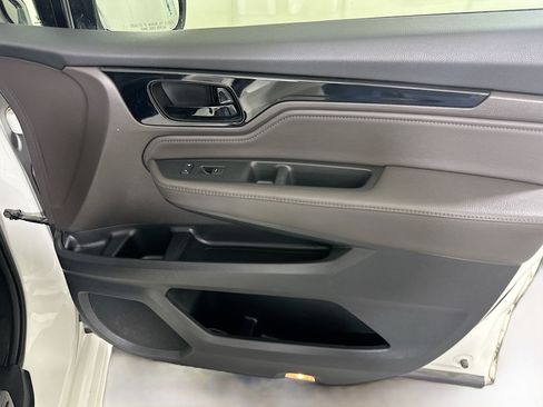 Used 2018 Honda Odyssey Elite image 34