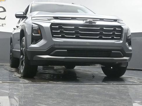 New 2026 Chevrolet Equinox LT w/ Convenience Package II image 3