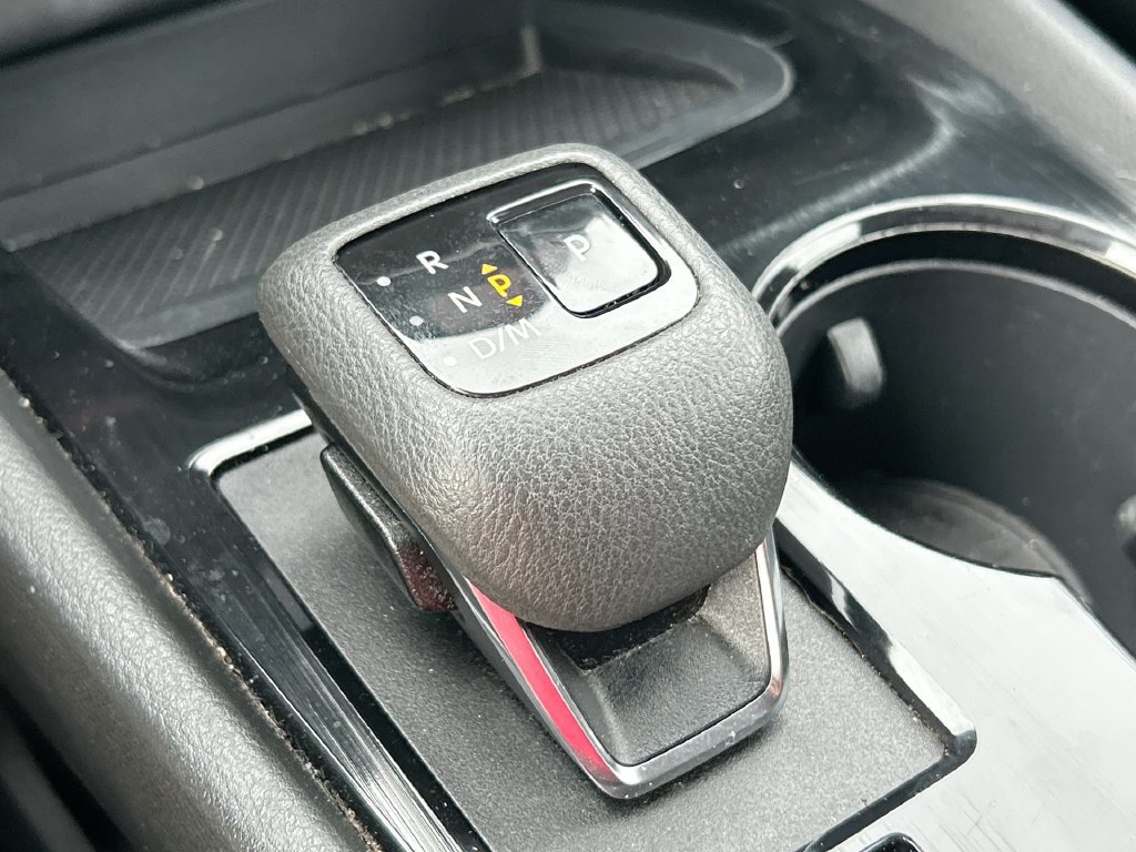 Used 2024 Nissan Rogue SV FWD image 26