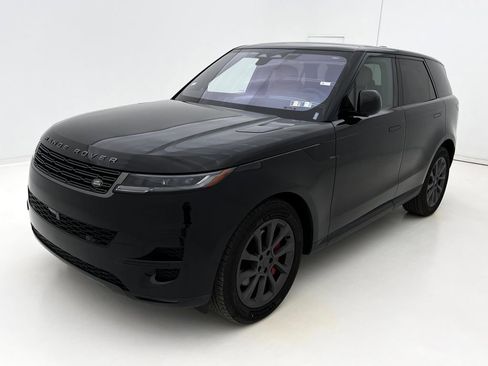 Used 2023 Land Rover Range Rover Sport SE image 4