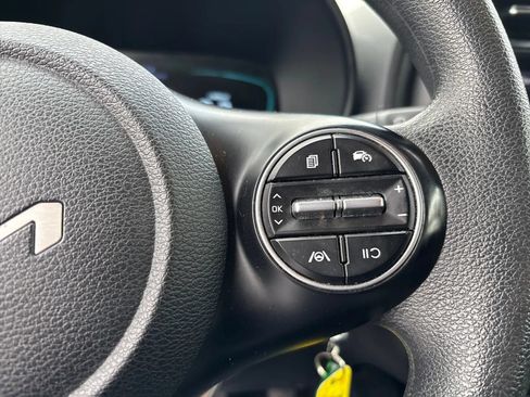 Used 2023 Kia Soul LX w/ Option Group 015 FWD image 15