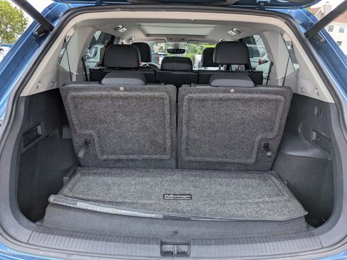 Used 2020 Volkswagen Tiguan SEL AWD/4WD image 13