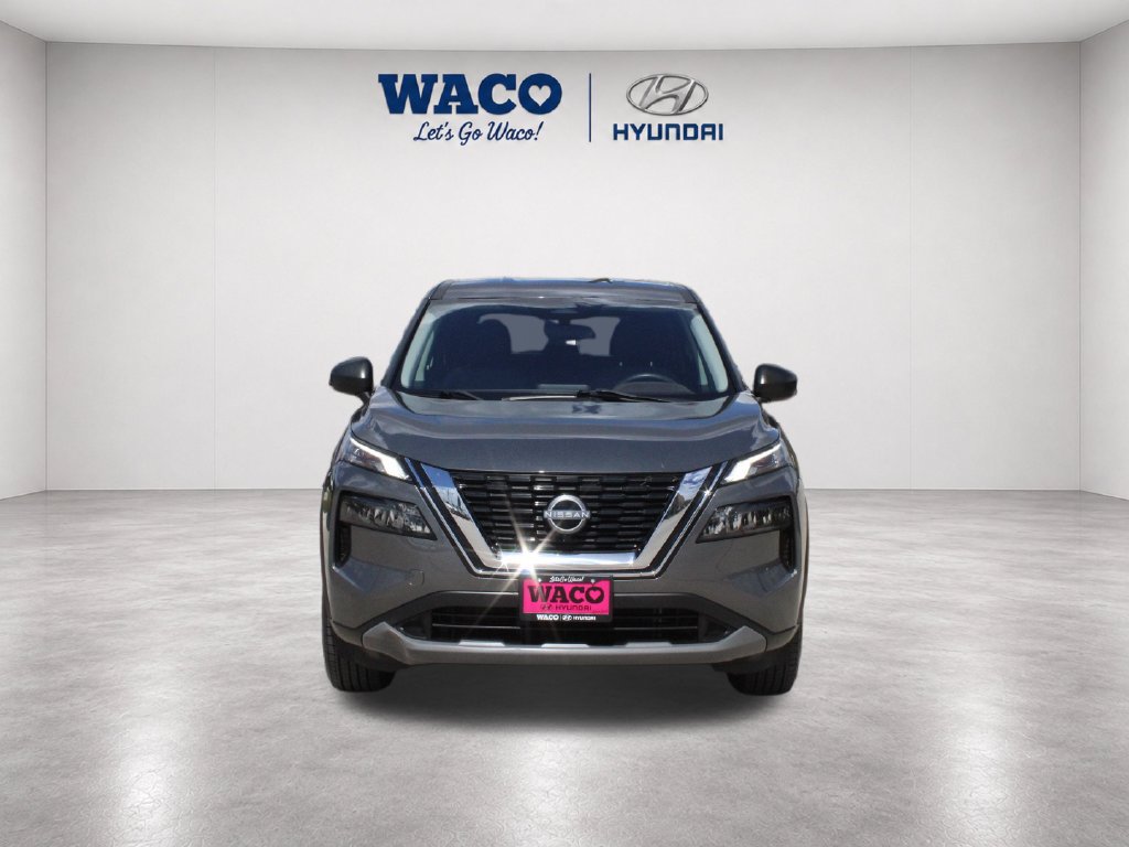 Used 2023 Nissan Rogue S FWD image 2