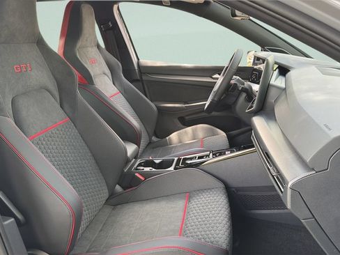 New 2026 Volkswagen GTI SE FWD image 27