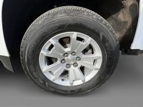 Used 2022 Chevrolet Colorado LT w/ Fleet Safety Package image 9