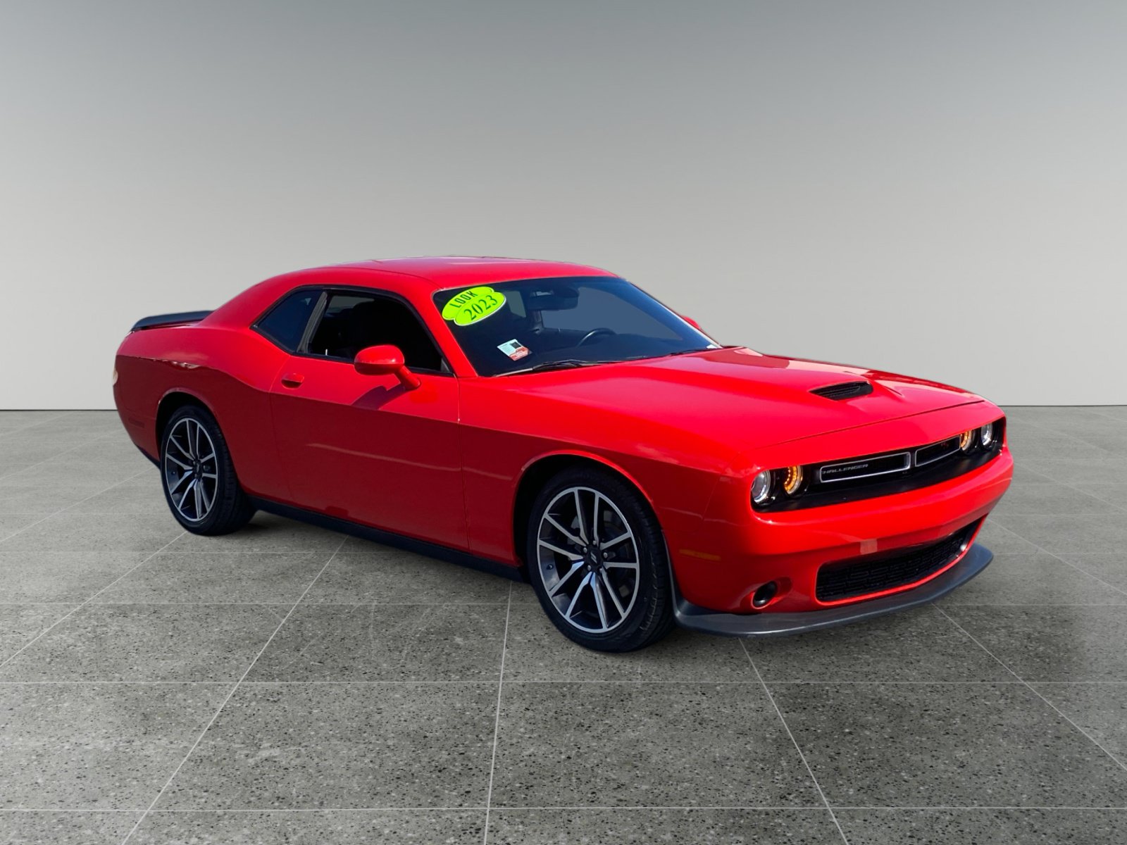 Used 2023 Dodge Challenger R/T RWD image 7