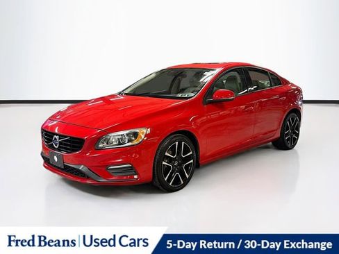 Used 2017 Volvo S60 T5 Dynamic w/ Vision Package image 3