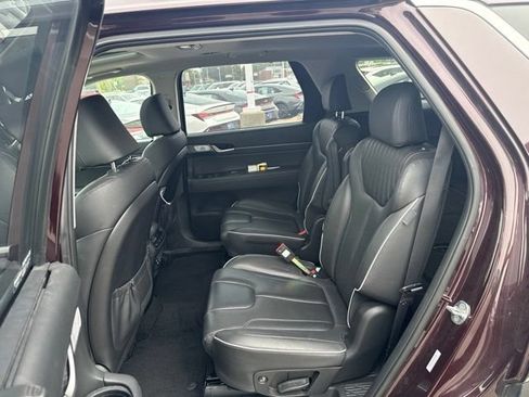 Used 2023 Hyundai Palisade Limited AWD/4WD image 6