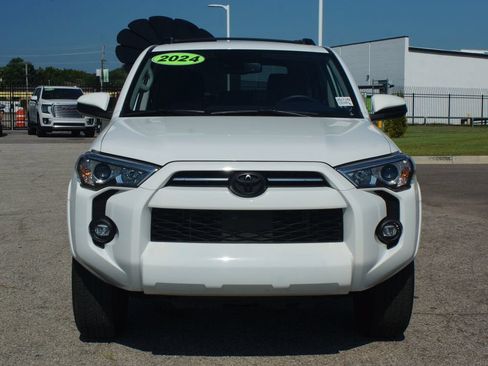 Used 2024 Toyota 4Runner SR5 RWD image 23