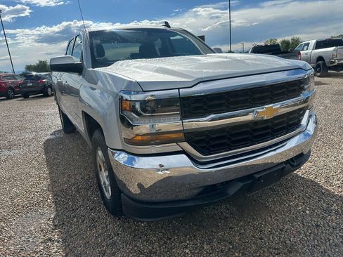 Used 2019 Chevrolet Silverado 1500 LT AWD/4WD image 2