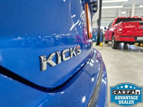 Used 2021 Nissan Kicks SV FWD image 17