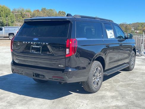 New 2025 Ford Expedition Max Active image 3