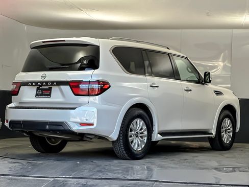Used 2024 Nissan Armada SV RWD image 3