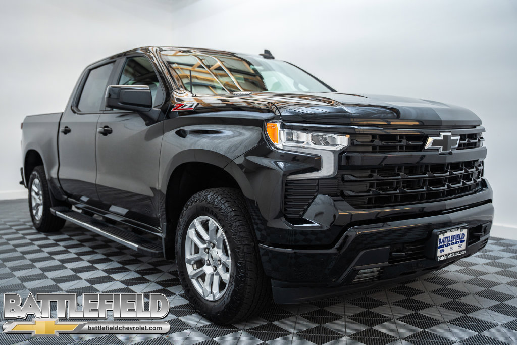 Used 2026 Chevrolet Silverado 1500 RST AWD/4WD image 1