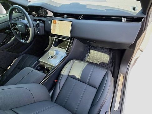 Used 2024 Land Rover Range Rover Evoque Dynamic SE AWD/4WD image 31