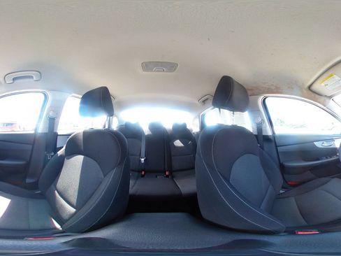 Used 2024 Kia Forte LXS FWD image 40
