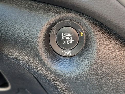 Used 2022 Jeep Cherokee Latitude Lux image 24