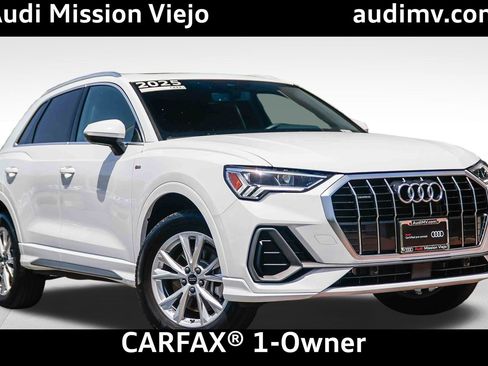 Certified 2025 Audi Q3 2.0T Premium w/ Convenience Package AWD/4WD image 1