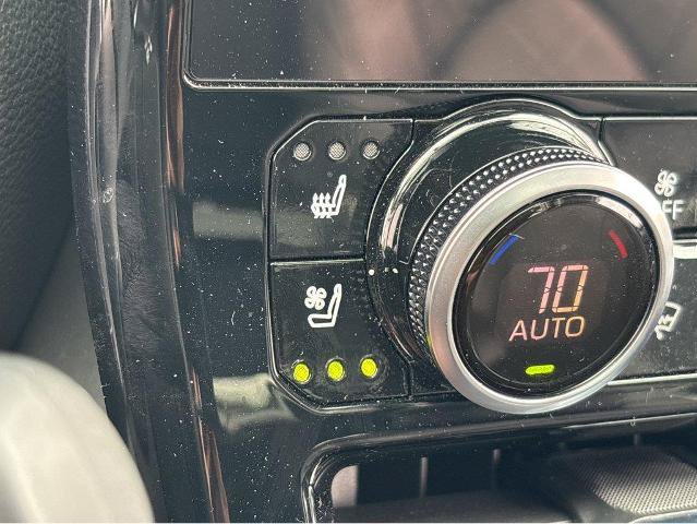 Used 2025 Toyota Highlander Platinum AWD/4WD image 28