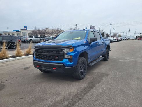 Used 2023 Chevrolet Silverado 1500 Custom Trail Boss w/ LPO, Dark Essentials Package image 7