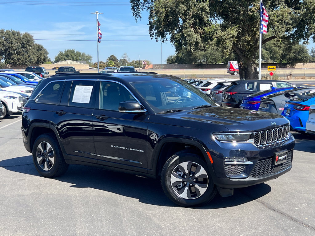 Used 2024 Jeep Grand Cherokee Limited 4xe AWD/4WD image 2