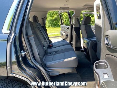 Used 2018 Chevrolet Tahoe LS AWD/4WD image 34