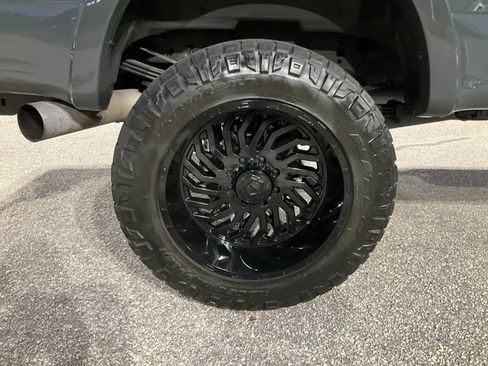 Used 2021 Ford F250 Lariat image 26