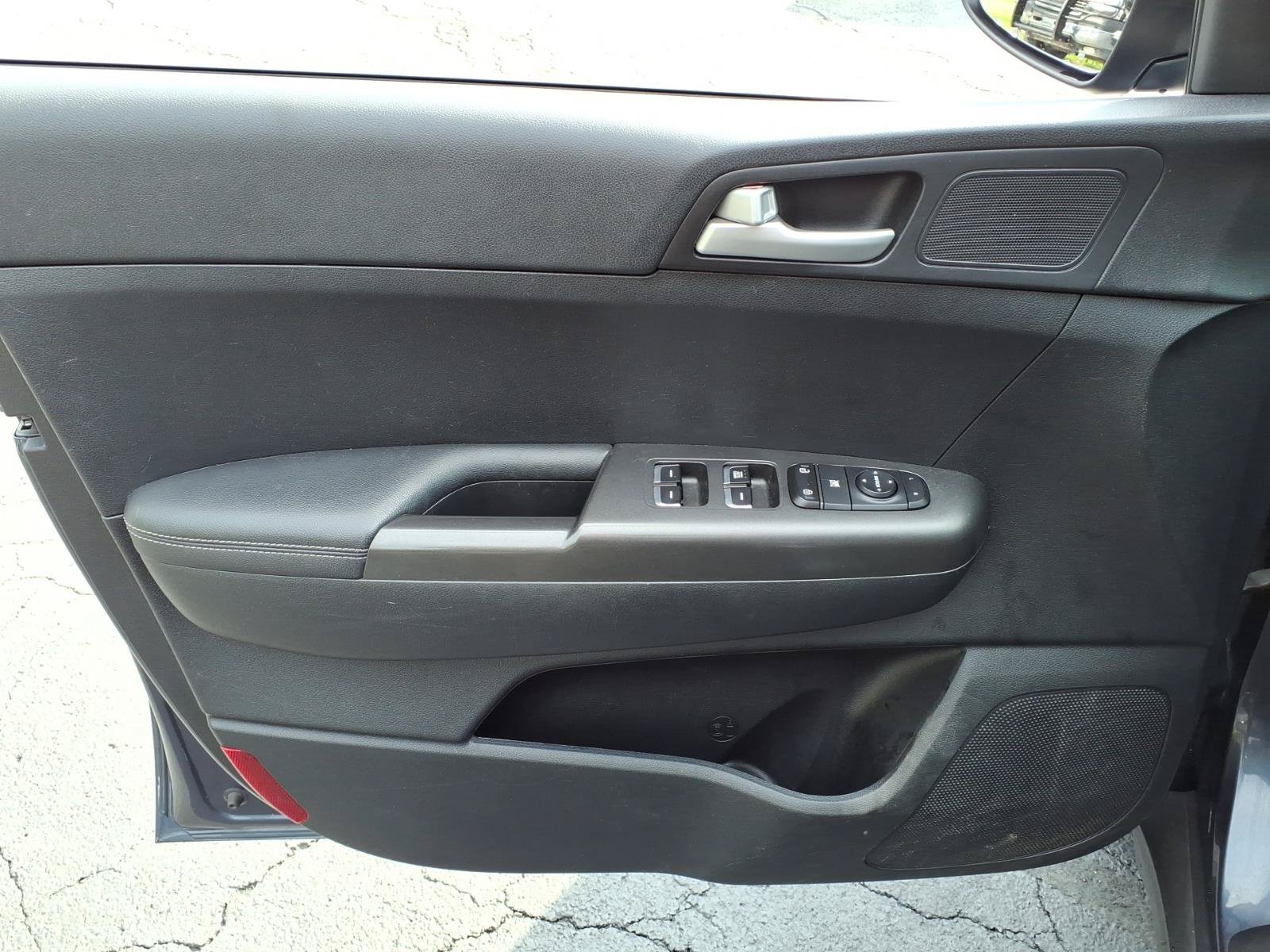 Used 2019 Kia Sportage LX AWD/4WD image 16