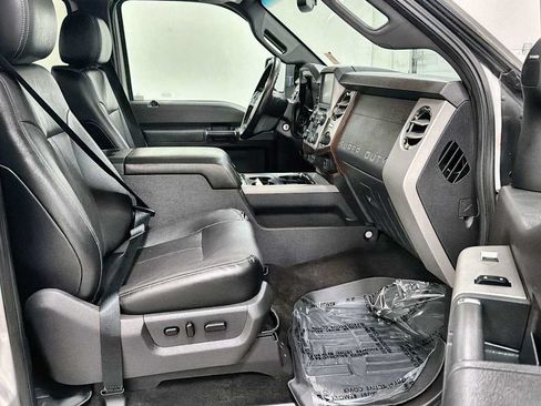 Used 2016 Ford F250 Lariat w/ Lariat Ultimate Package AWD/4WD image 30