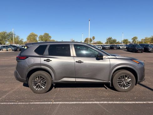Used 2021 Nissan Rogue S AWD/4WD image 5