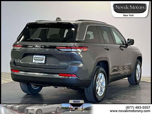 Used 2023 Jeep Grand Cherokee Limited w/ Luxury Tech Group II image 8