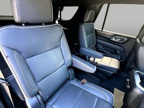 Used 2023 Chevrolet Tahoe Premier AWD/4WD image 21