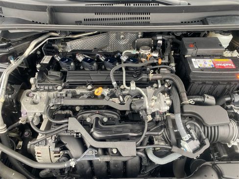 Used 2023 Toyota Corolla LE image 29