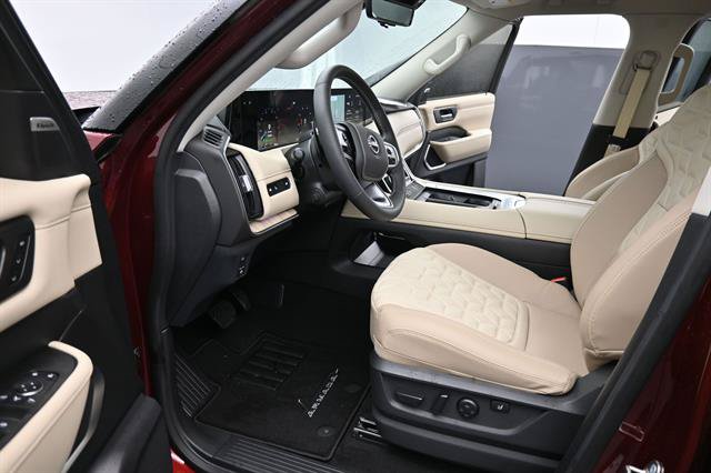 Used 2026 Nissan Armada Platinum Reserve AWD/4WD image 8