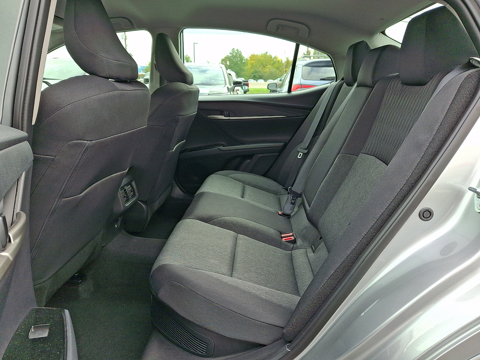 Used 2026 Toyota Camry LE w/ Convenience Package FWD image 10