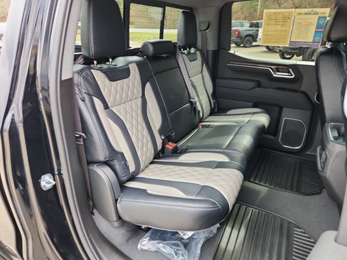 Used 2023 Chevrolet Silverado 1500 RST w/ All Star Edition Plus image 33