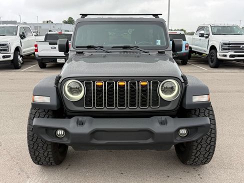 Used 2019 Jeep Wrangler Unlimited Sport S AWD/4WD image 24