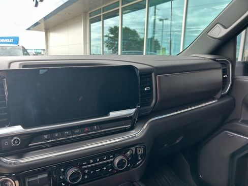 Used 2024 Chevrolet Silverado 3500 High Country AWD/4WD image 12