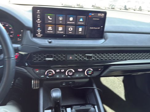 Used 2023 Honda Accord Sport image 13