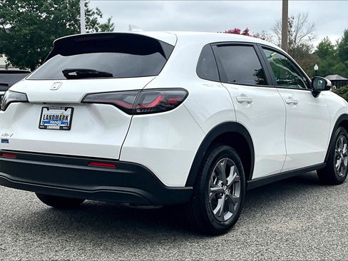 Used 2026 Honda HR-V LX image 2