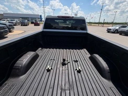 Used 2025 Chevrolet Silverado 3500 W/T AWD/4WD image 2