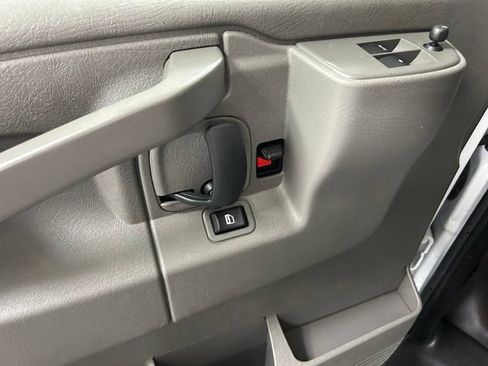 Used 2025 GMC Savana 2500 w/ Driver Convenience Package RWD image 17