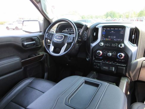 Certified 2022 GMC Sierra 1500 SLT w/ SLT Premium Package AWD/4WD image 26