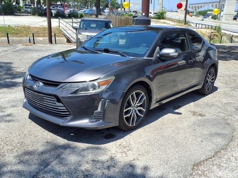 Used 2016 Scion tC FWD image 3
