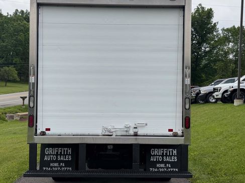 Used 2020 Ford F350 XL w/ Power Equipment Group RWD image 4