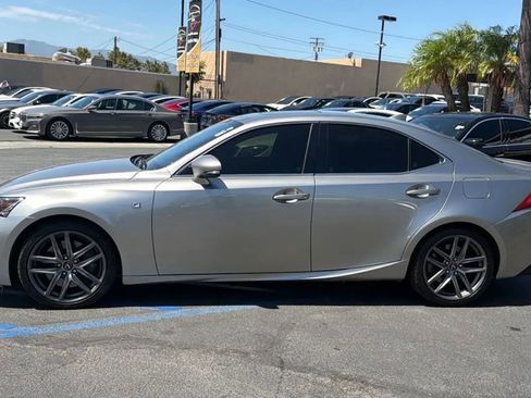 Used 2017 Lexus IS 200t F Sport w/ F Sport Package RWD image 4