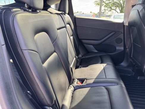 Used 2020 Tesla Model Y Long Range AWD/4WD image 18
