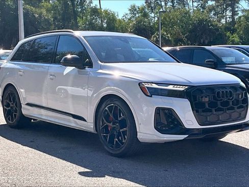 New 2026 Audi SQ7 Prestige image 2