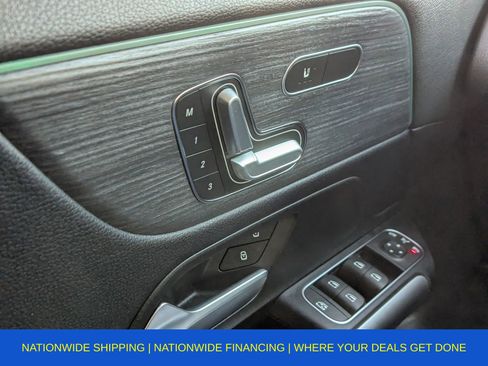 Used 2023 Mercedes-Benz GLA 250 4MATIC w/ Premium Package image 29