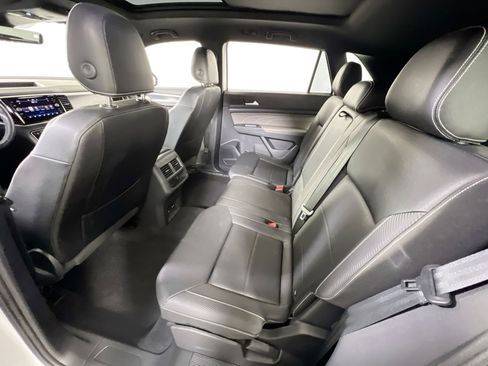 Used 2023 Volkswagen Atlas Cross Sport SEL image 24